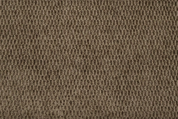 913