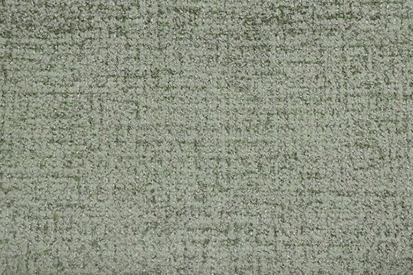 608